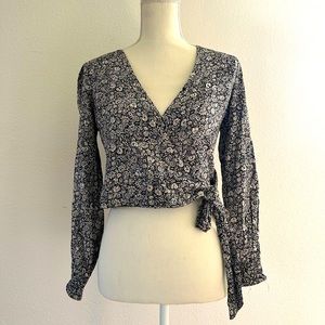 Women’s Floral Long Sleeve Cross Tie Crop Shirt